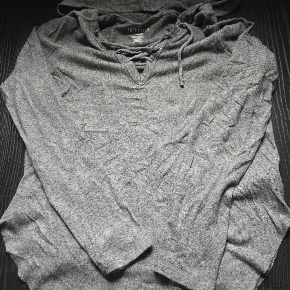 American Eagle Outfitters V-Neck Gray Sweater